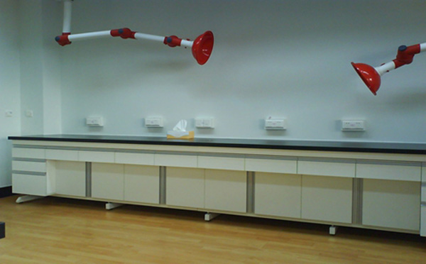 鋼木邊臺OBE-02.jpg 鋼木邊臺OBE-02.jpg