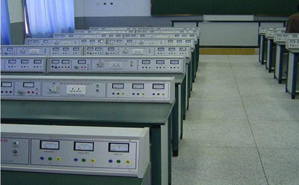 物理實驗臺-01.jpg 物理實驗臺-01.jpg