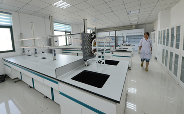 鋼木實驗臺5.jpg 鋼木實驗臺5.jpg