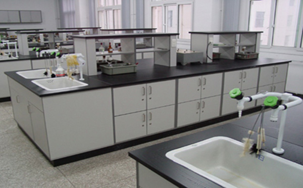 全木實驗臺2.jpg 全木實驗臺2.jpg